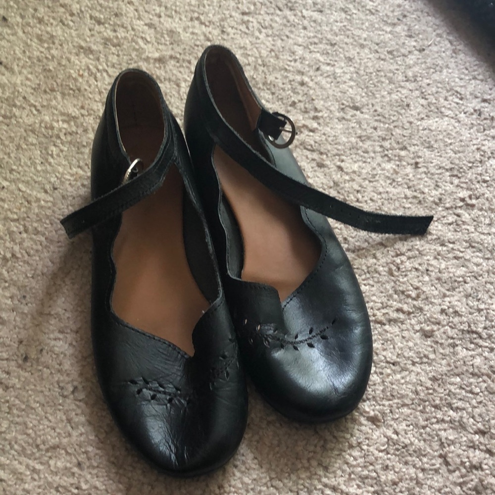 Adelisa & Co. Black Cosechas Ballet Flats